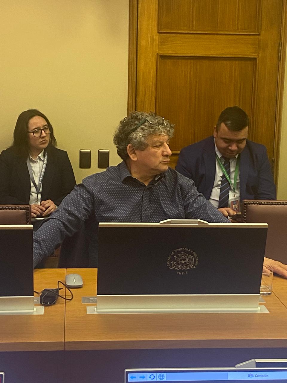 Diputado René Alinco pide fiscalización y respuestas por derrame de combustible en Tortel y presencia de hidrocarburos en el río Baker