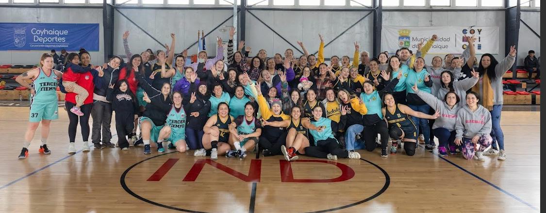 Campeonato Binacional “Damas en la Patagonia 2026” invita a la comunidad a apoyar el básquetbol femenino en Coyhaique Campeonato Binacional “Damas en la Patagonia 2026” invita a la comunidad a apoyar el básquetbol femenino en Coyhaique
