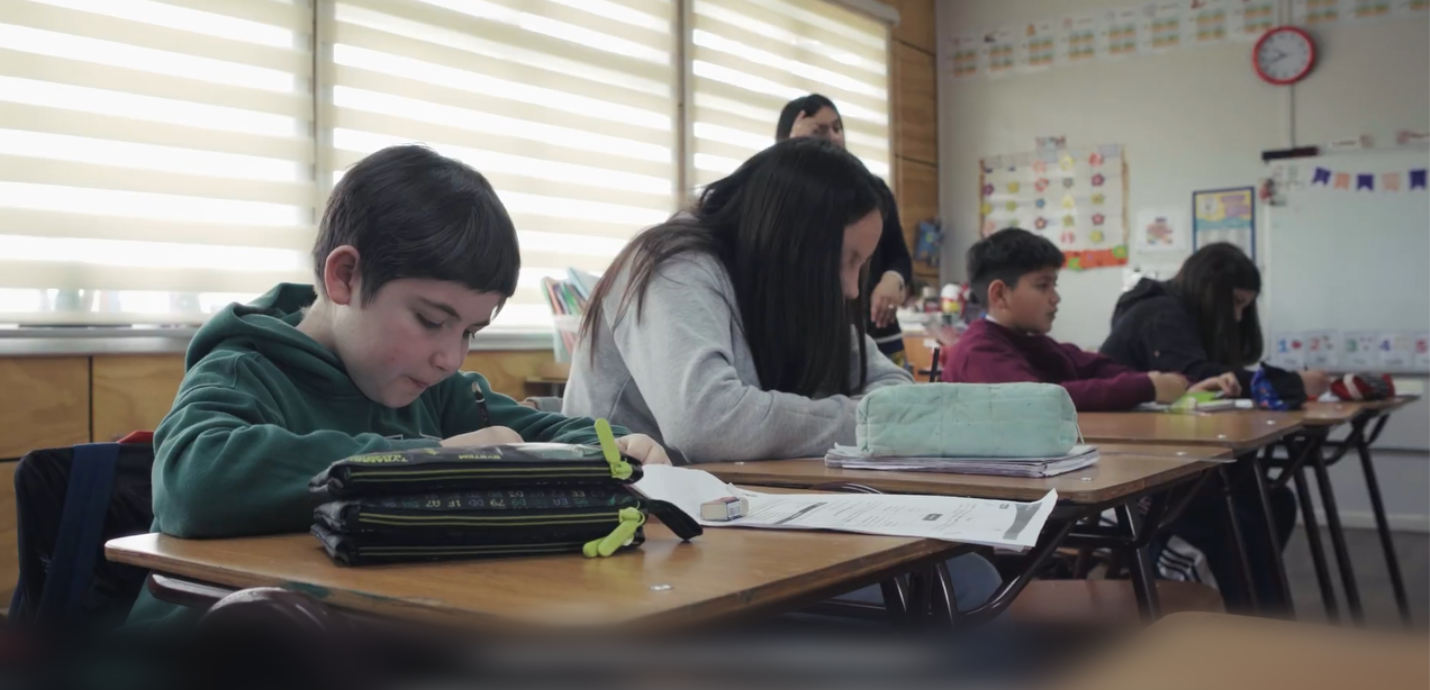 Gobierno descartó suspensión de clases pese a la alerta por aumento de influenza y VRS