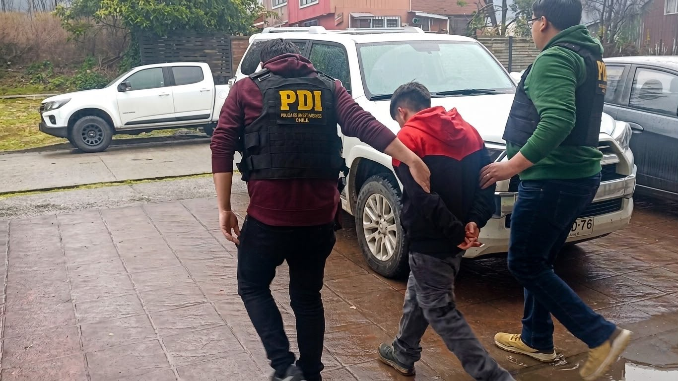 Detienen en Puerto Cisnes a sujeto condenado por homicidio frustrado y lesiones graves