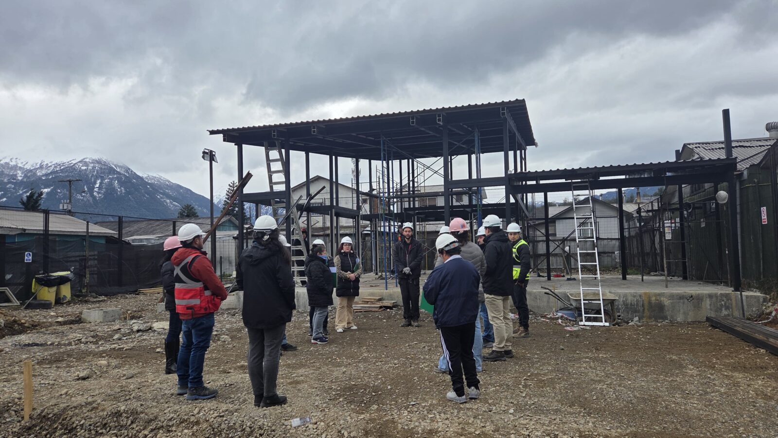 Centro Comunitario Villas Unidas alcanza un 42% de avance en Puerto Aysén