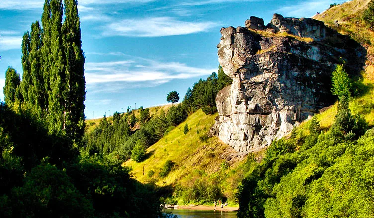 PDI investiga muerte de mujer de 24 años hallada en sector Piedra del Indio de Coyhaique