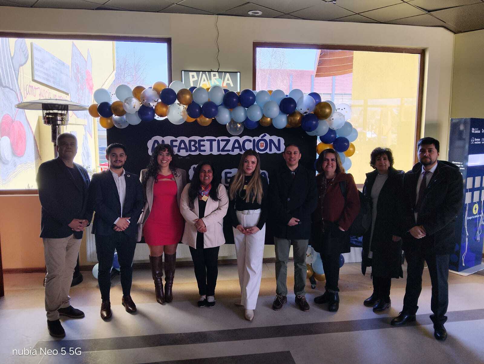 Cerca de 1.000 personas presentan analfabetismo en Aysén: programa mantiene monitores en seis localidades