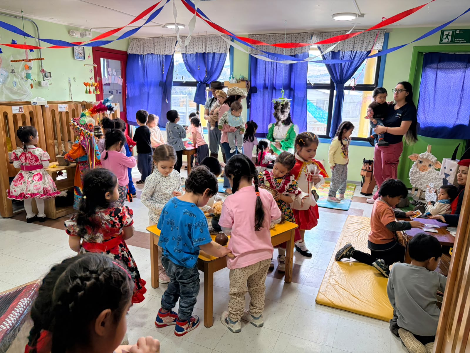 Fiestas Patrias con niños: llaman a respetar si no quieren participar en actos y bailes