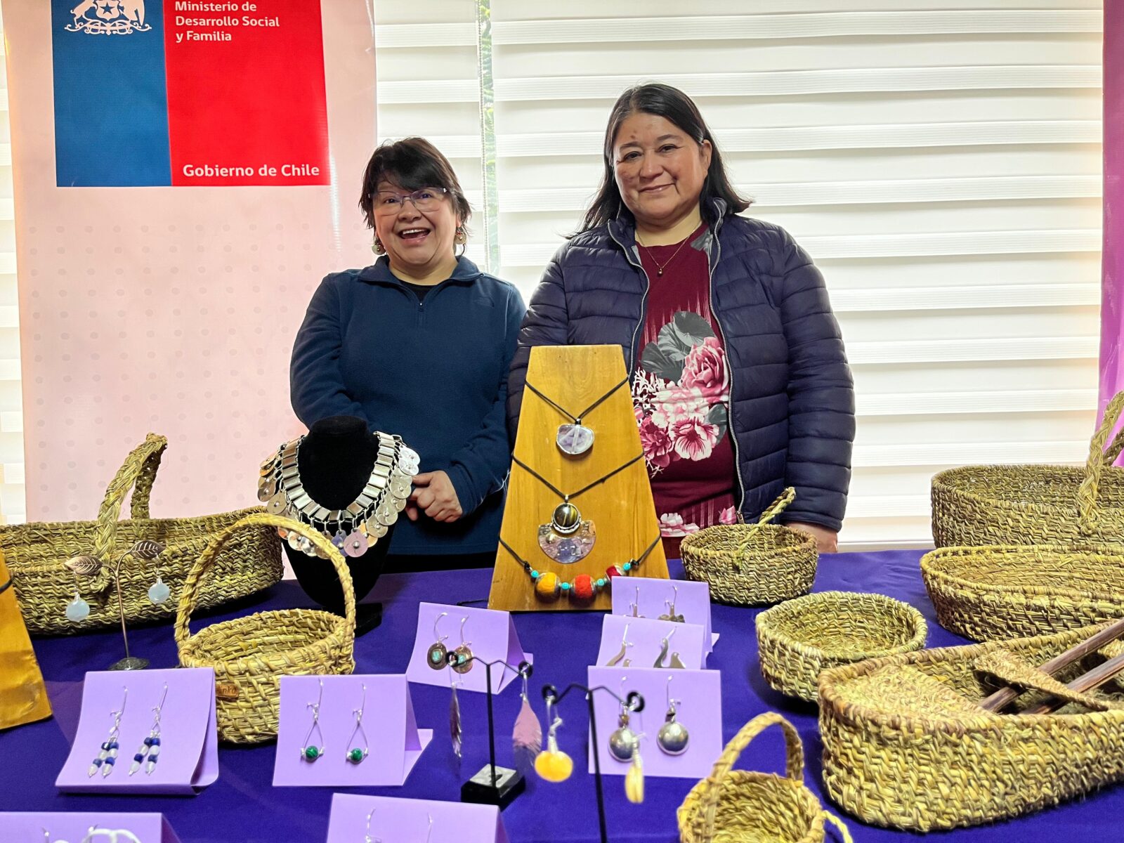 Emprendedoras indígenas de Aysén podrán participar en feria nacional en Santiago: postulaciones cierran el 20 de octubre