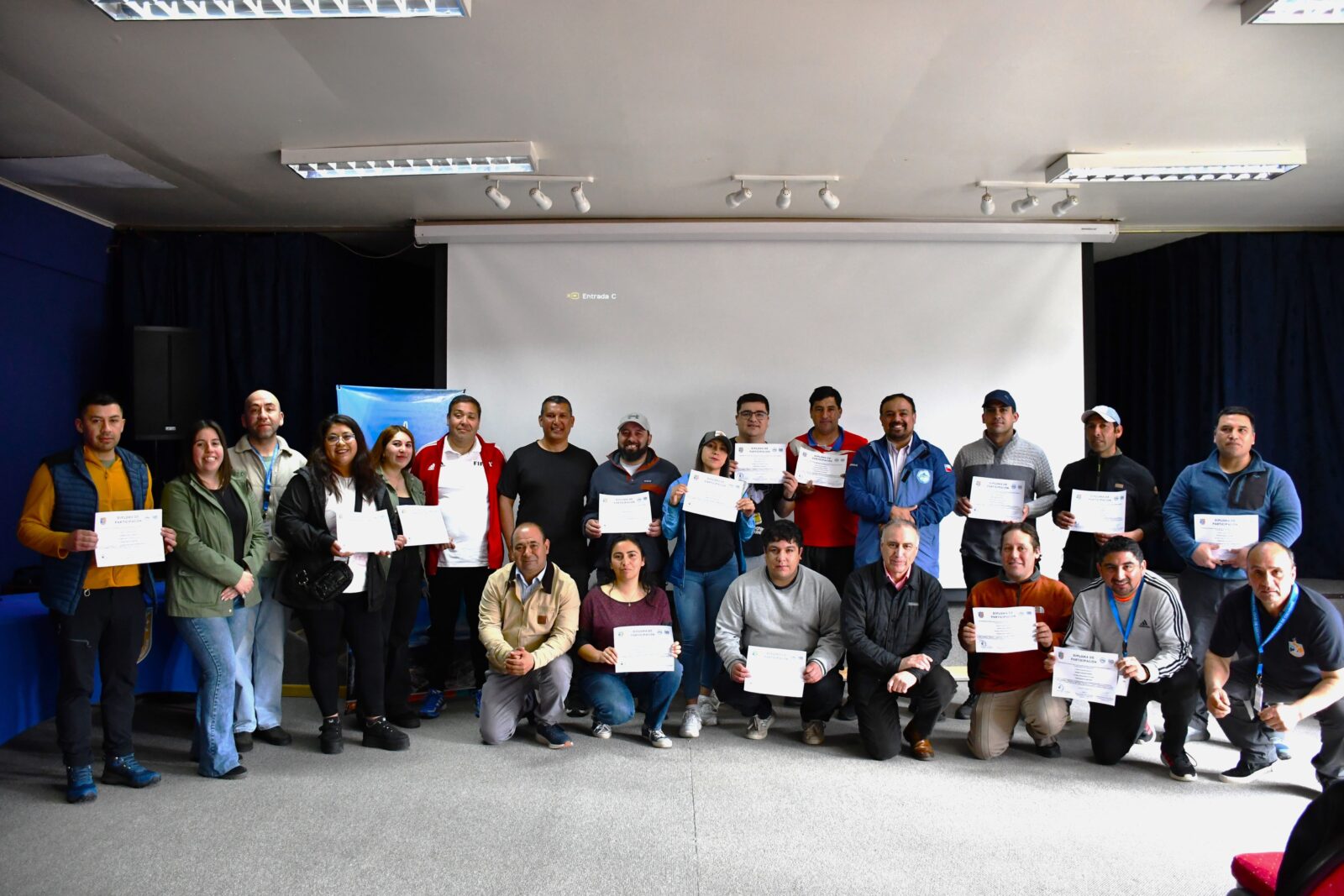 Cochrane suma 17 nuevos árbitros de fútbol tras capacitación financiada por el Gobierno Regional de Aysén Cochrane suma 17 nuevos árbitros de fútbol tras capacitación financiada por el Gobierno Regional de Aysén
