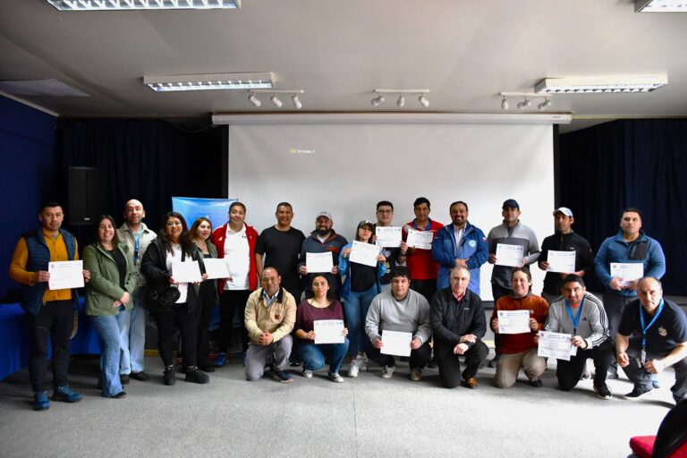 Cochrane suma 17 nuevos árbitros de fútbol tras capacitación financiada por el Gobierno Regional de Aysén