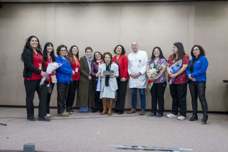 Hospital Regional Coyhaique reconoce a 30 funcionarios por su trayectoria y años de servicio en la salud pública de Aysén