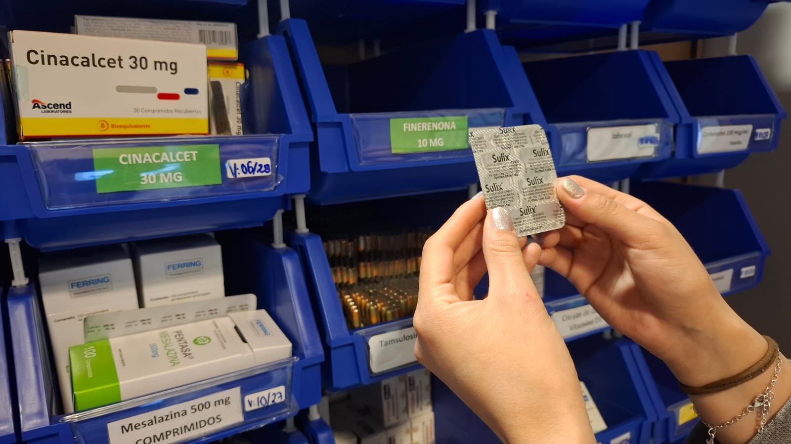 Hospital de Puerto Aysén advierte sobre los riesgos de la automedicación y entrega recomendaciones para el uso seguro de medicamentos