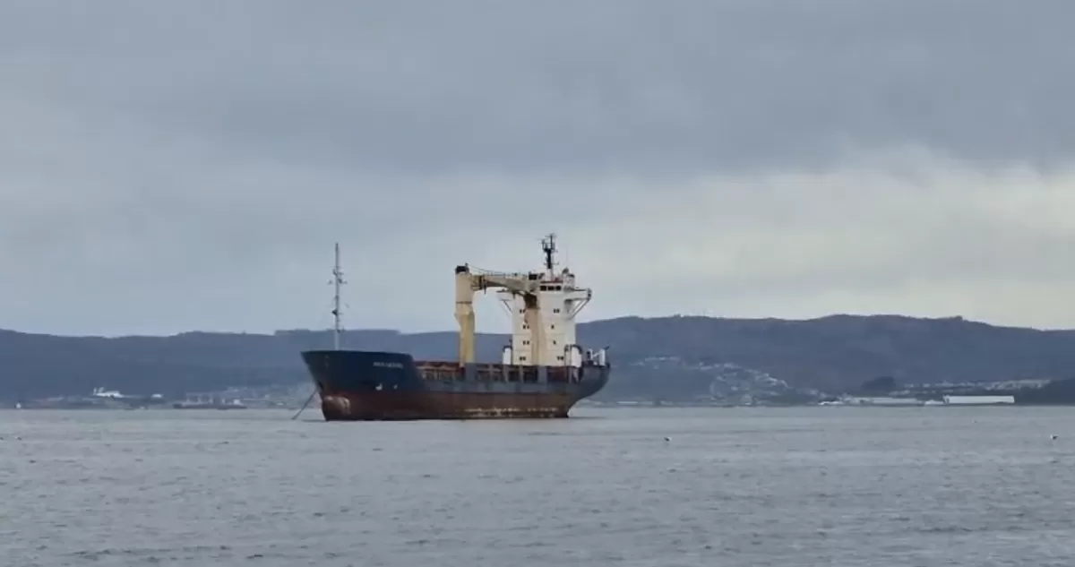 Tripulantes de buque ecuatoriano que lleva siete años en Talcahuano vivirían en precarias condiciones