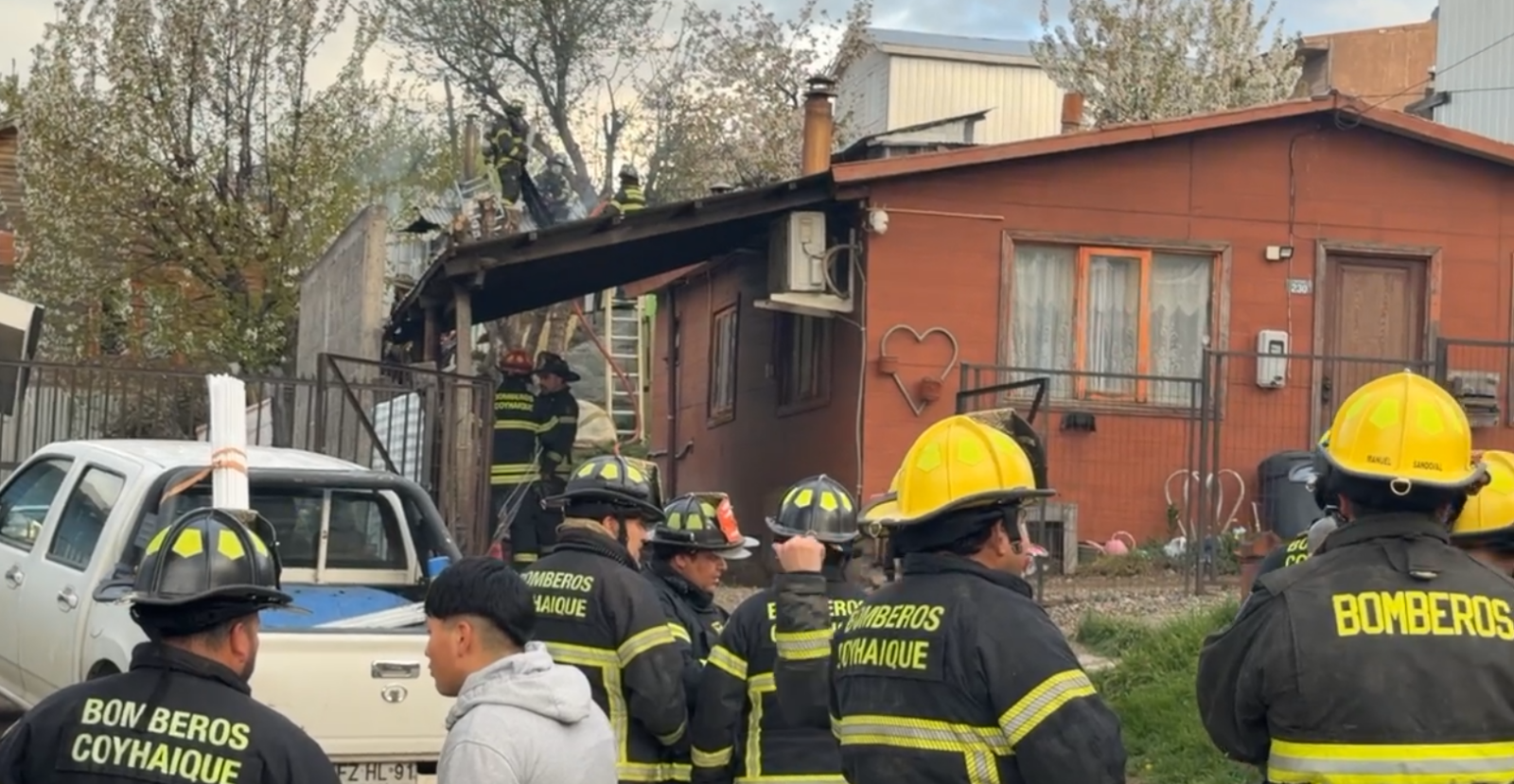 Incendio dejó una vivienda con graves daños en Coyhaique Incendio dejó una vivienda con graves daños en Coyhaique