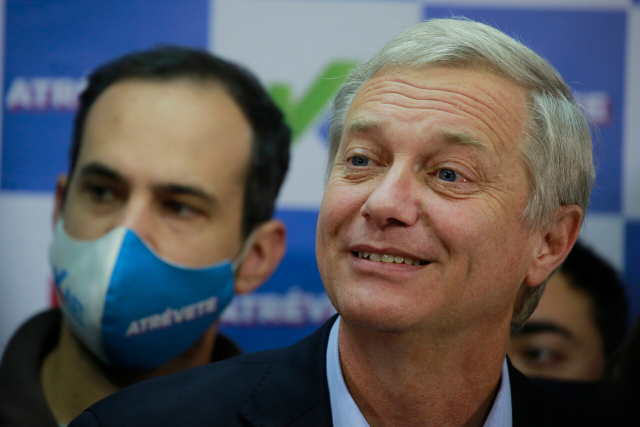 Kast ordena iniciar expulsiones de extranjeros involucrados en desmanes del 18-O y destaca avance de reforma migratoria Kast ordena iniciar expulsiones de extranjeros involucrados en desmanes del 18-O y destaca avance de reforma migratoria