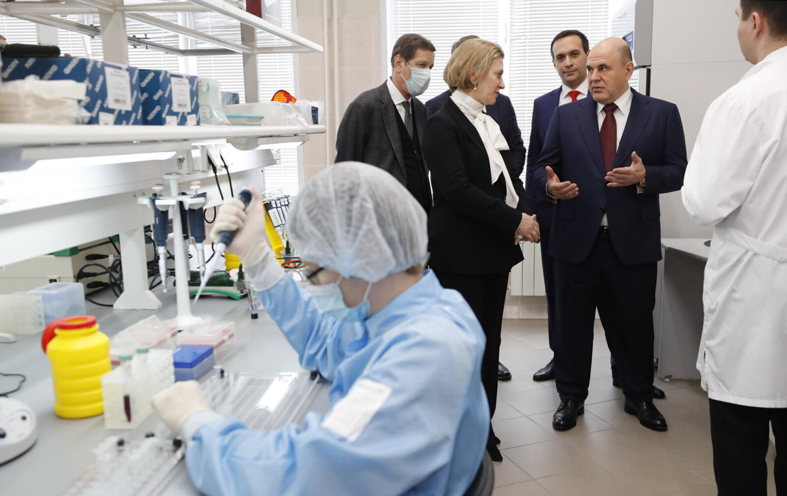 Rusia descarta riesgo sanitario tras muerte por neumonía en Siberia, pero la OMS pide más información